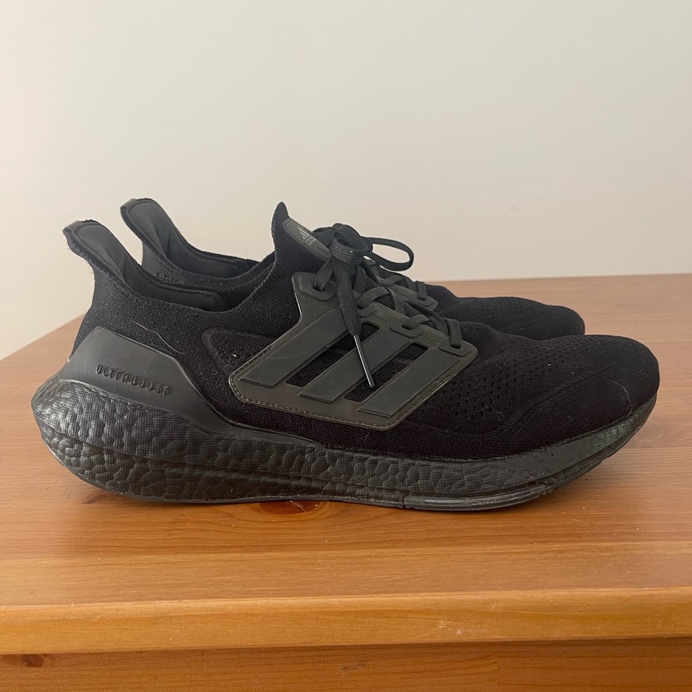 Adidas UltraBoost Light Men